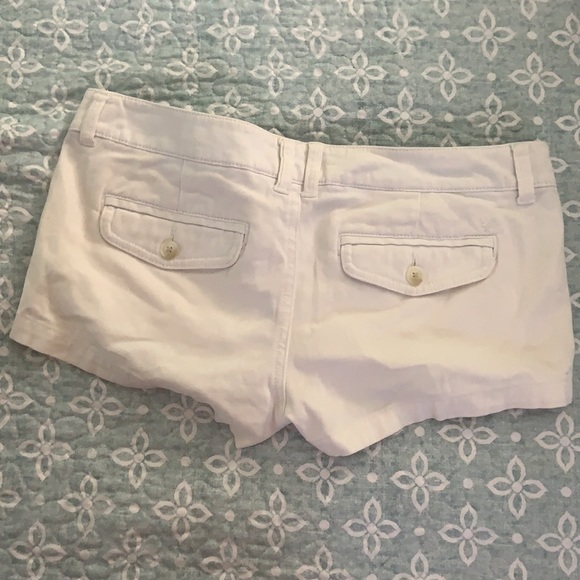 AE white shorts - Picture 3 of 3